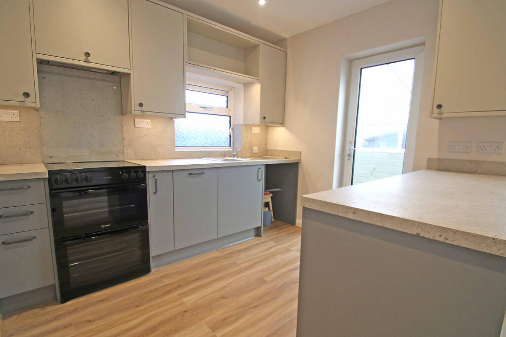 Additional image 12 of Jubilee Avenue, Littlehampton, BN16