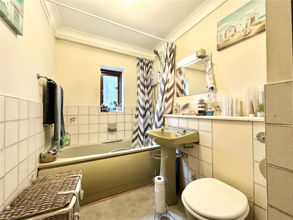 Additional image 8 of Lymington Road, Highcliffe On Sea, Christchurch, Dorset, BH23