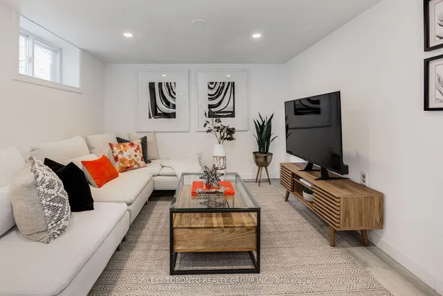 Additional image 35 of 328 Chisholm Ave