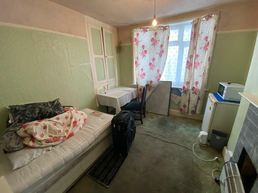 Additional image 19 of Bargates, Christchurch, Dorset, BH23 1QL