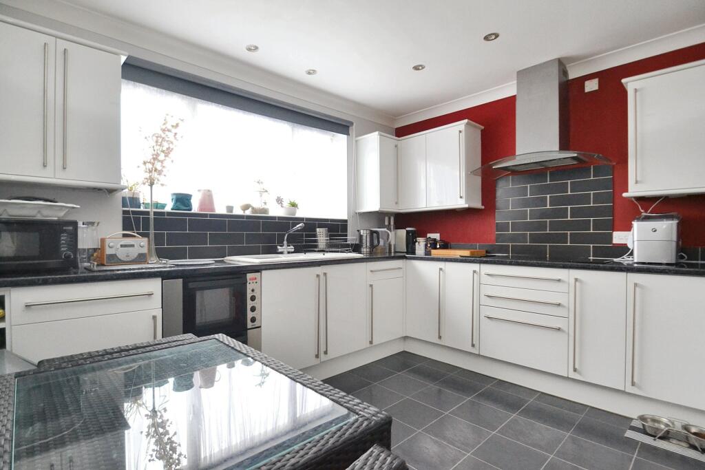 Additional image 5 of Broadstone