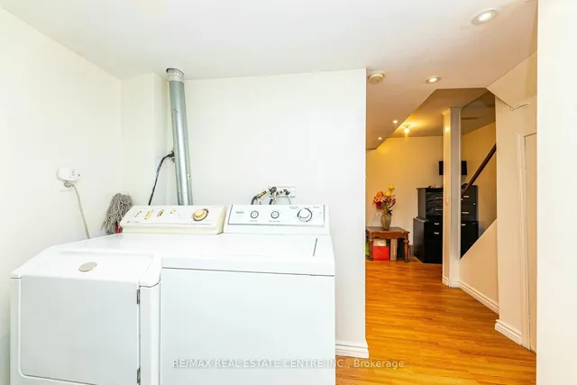 Additional image 29 of 43 Goldenlight Circ