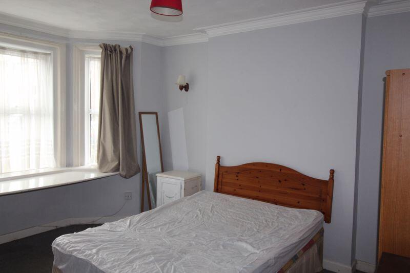 Additional image 6 of AVAILABLE FOR SEPTEMBER 2025 -FOUR BEDROOM STUDENT HOUSE AVAILABLE -Winton