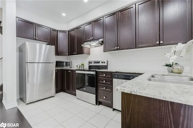 Additional image 11 of 3951 Koenig Rd