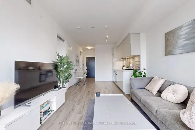 Additional image 6 of 158 Front St Unit 1412