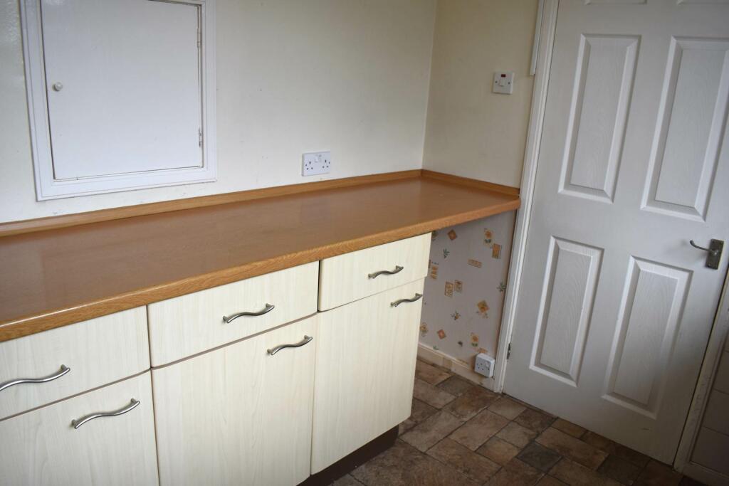 Additional image 8 of Lea Gate Close, Harwood