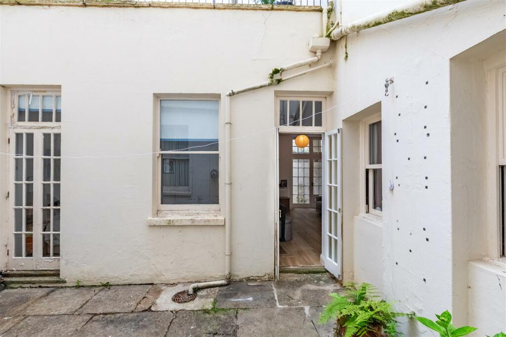 Additional image 14 of Adelaide Crescent, Hove