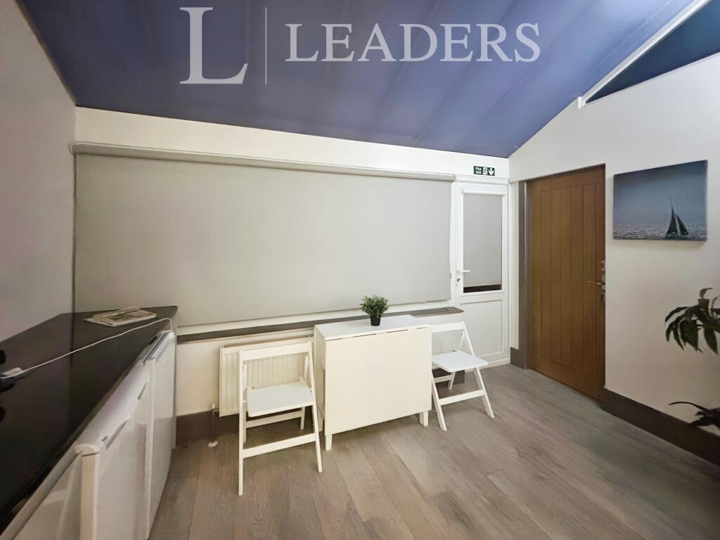 Additional image 3 of Dyke Road