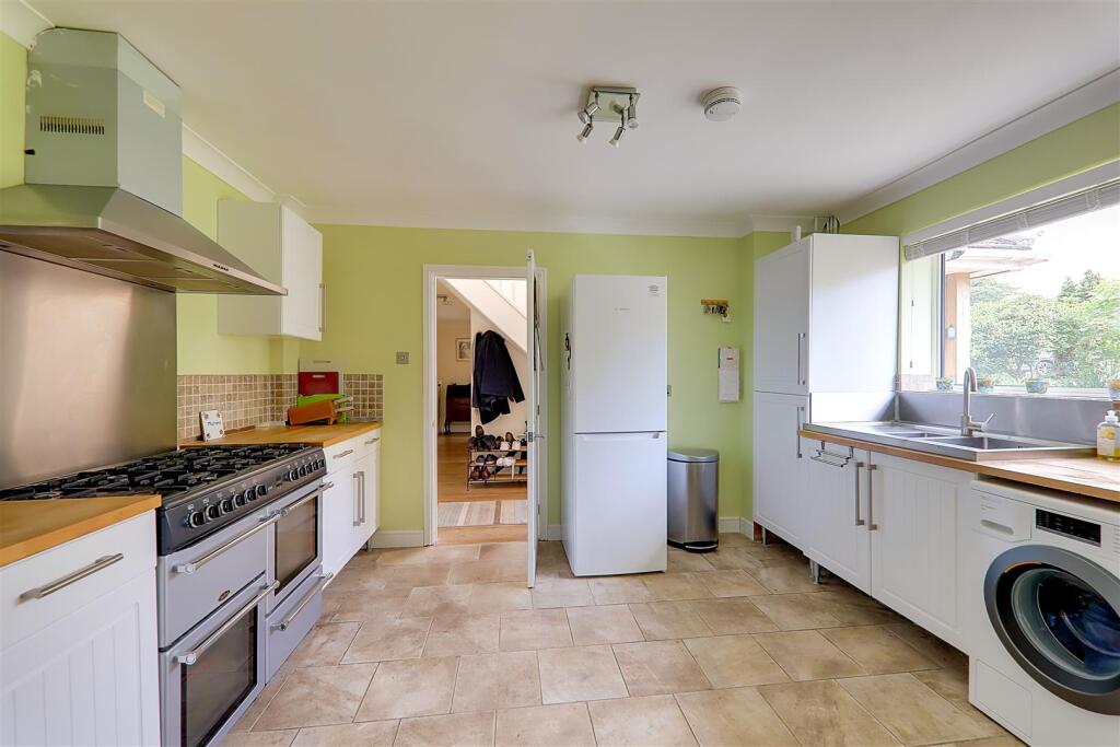 Additional image 19 of Furzeholme, High Salvington, Worthing, BN13 3BS