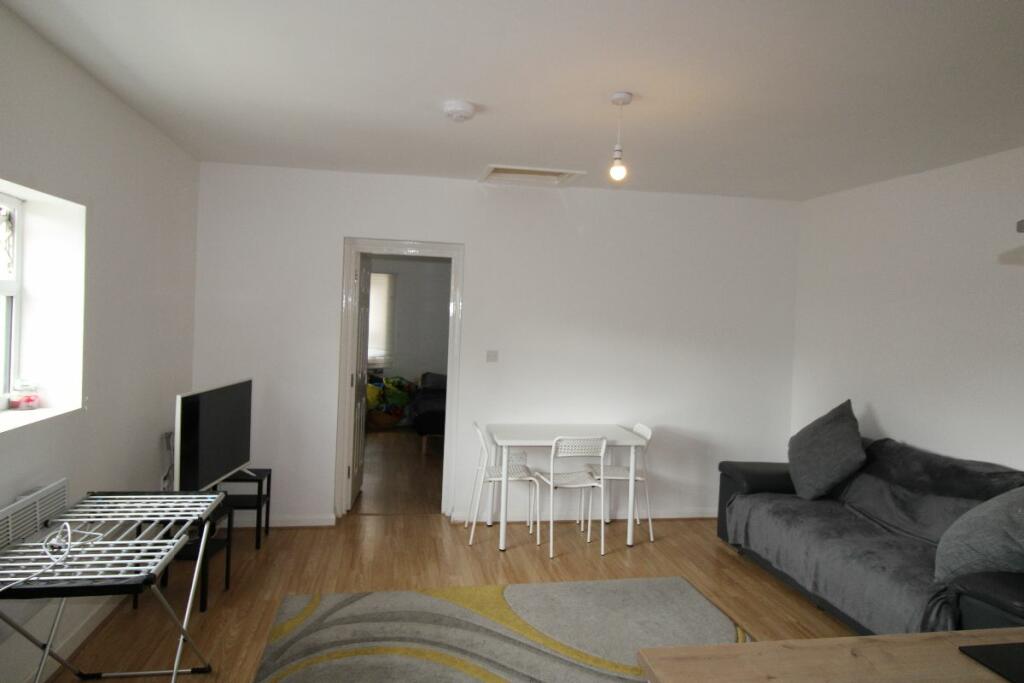 Additional image 5 of 74 Seaside Flat 1, Eastbourne