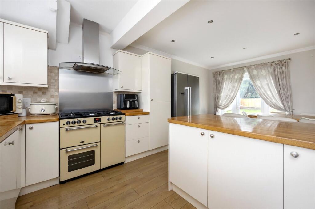 Additional image 3 of Thorncroft Road, Littlehampton, West Sussex, BN17