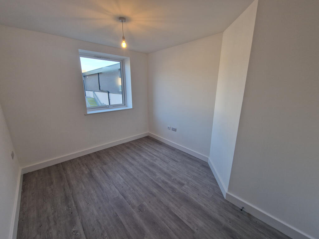 Additional image 7 of Bingley Rd, Bradford, West Yorkshire, BD9