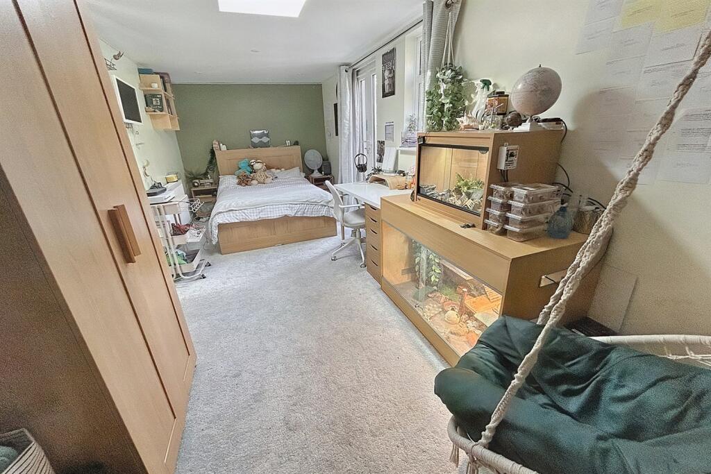 Additional image 10 of Sandford