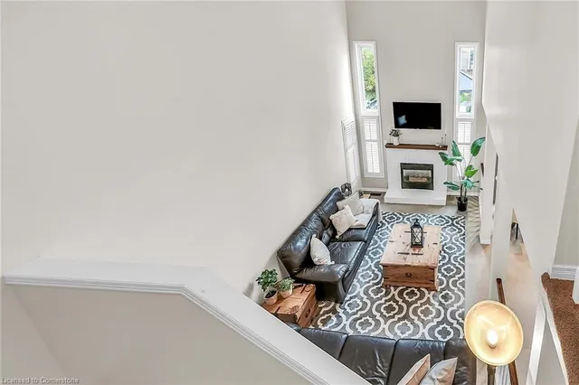 Additional image 23 of 200 Fellowes Cres