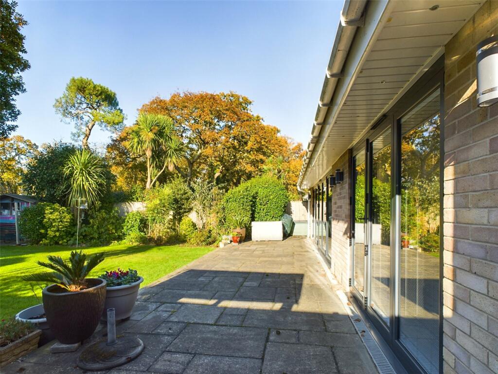 Additional image 29 of Hazel Close, Highcliffe, Dorset, BH23