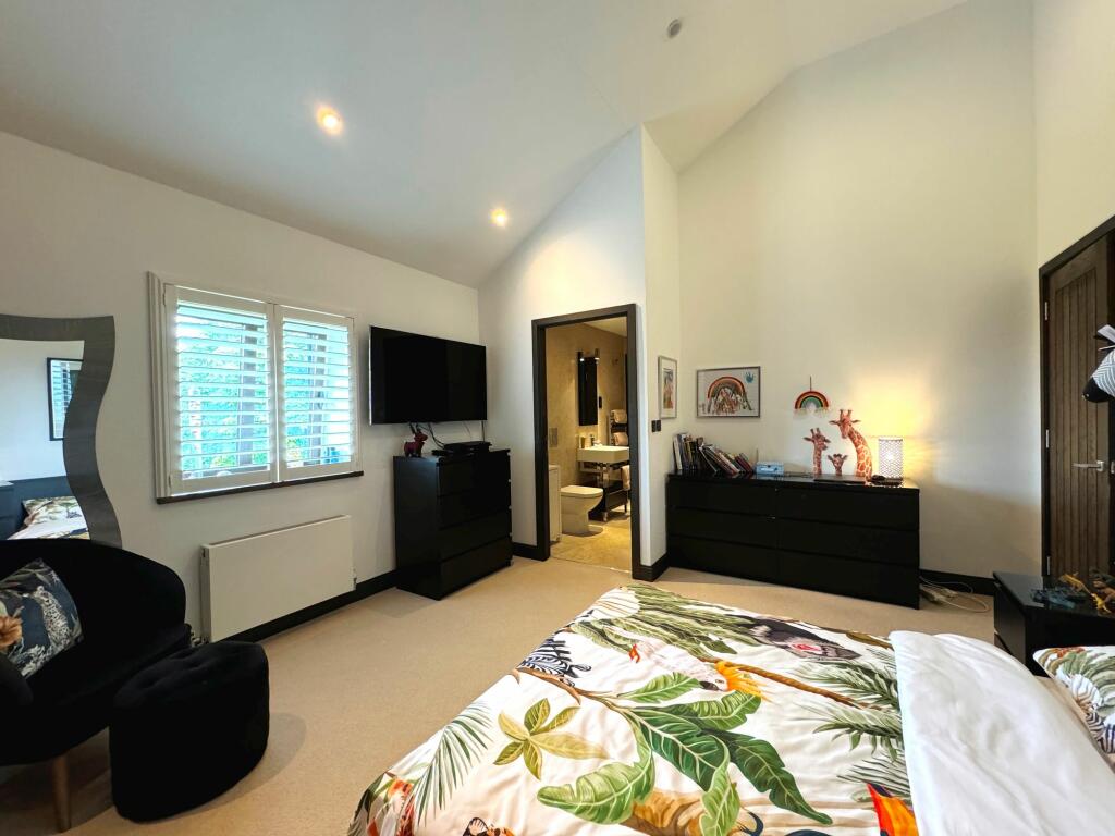 Additional image 31 of Oak Cottage, Top O'th Knotts Farm, off Tottington Rd, Harwood BL2