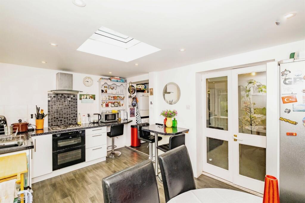 Additional image 17 of Freshbrook Road, LANCING