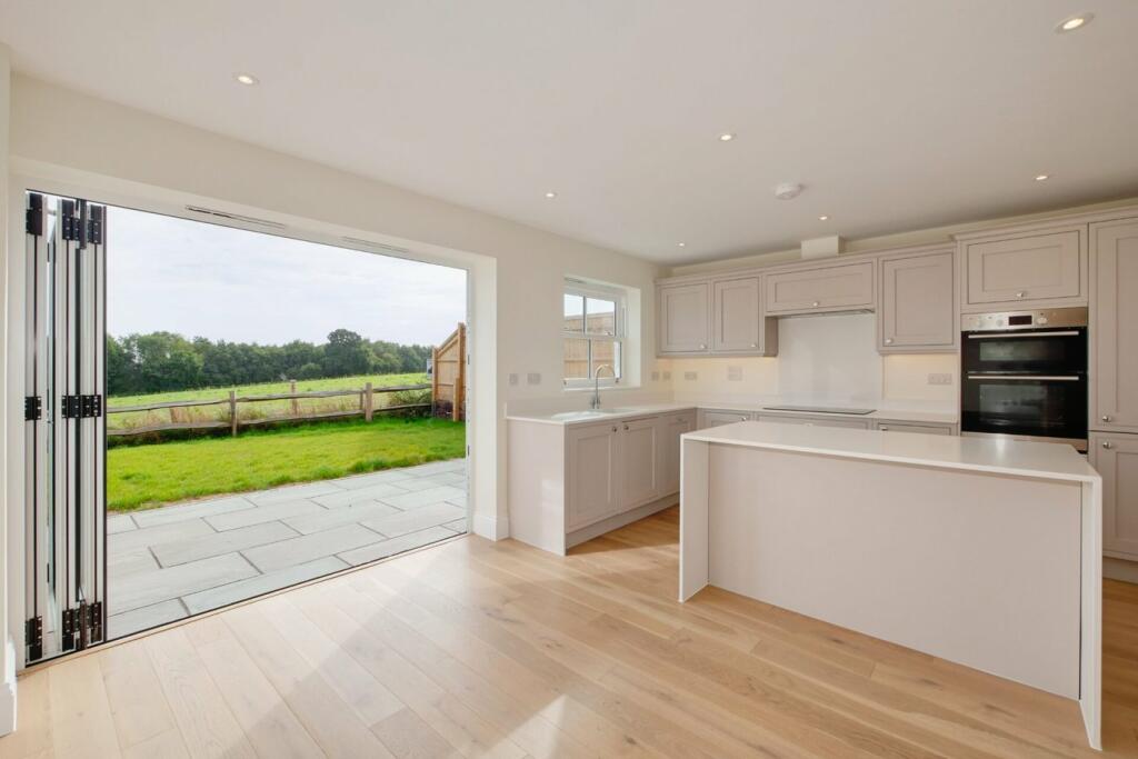 Additional image 28 of Horseshoe Place, Windmill Hill, BN27