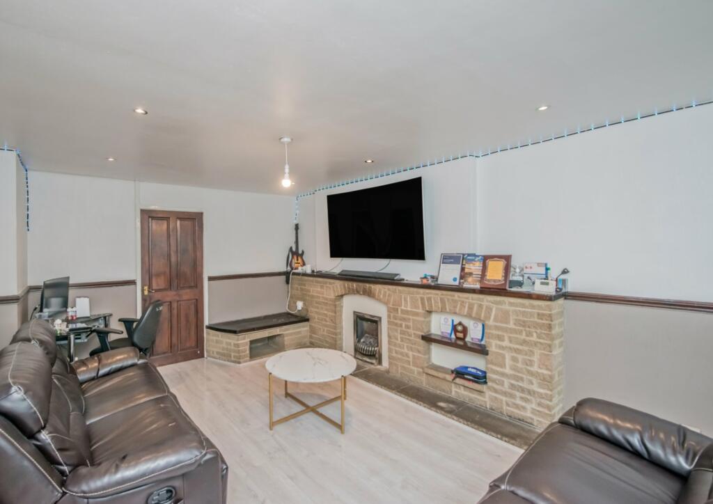 Additional image 7 of High Fernley Court, Wyke, Bradford, BD12