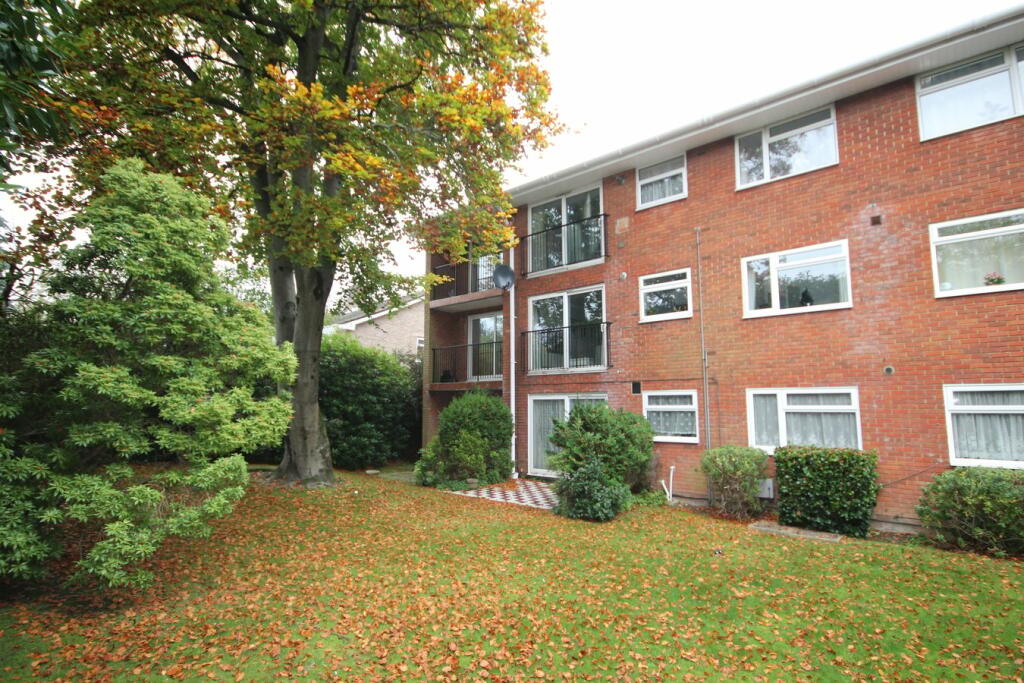 64a Princess Road, Poole, BH12