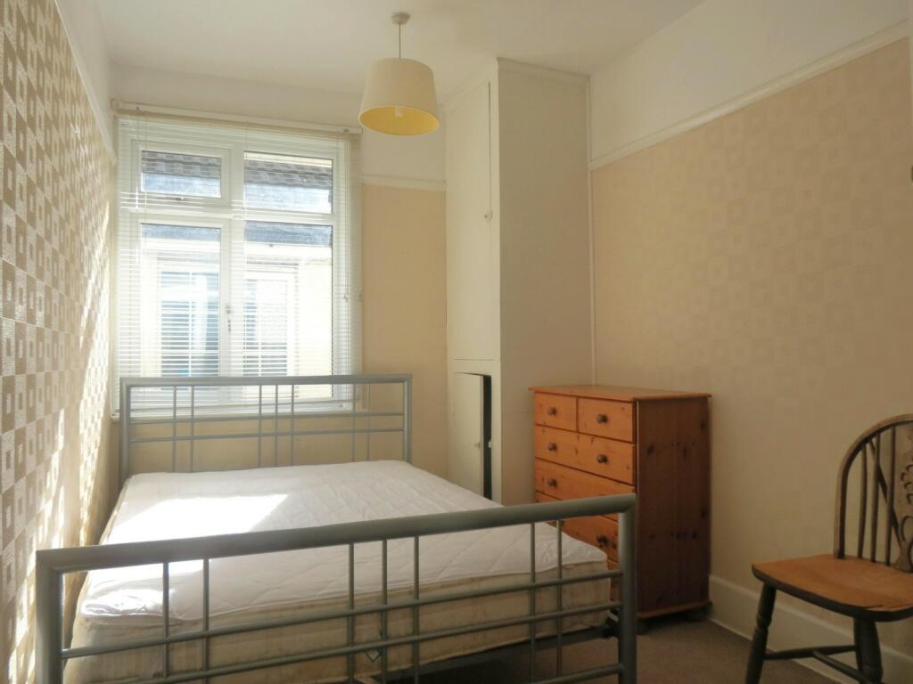 Additional image 11 of 4 bedroom Semi Detached House in Winton