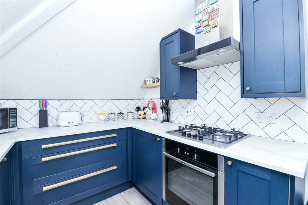 Additional image 4 of Onslow Court, Atkinson Close, Barton On Sea, New Milton, BH25