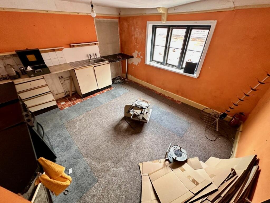 Additional image 7 of Unit 6 Northumberland Court, High Street, Ringwood, Hampshire, BH24 1AG