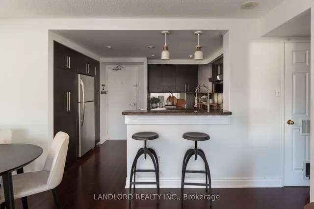 Additional image 11 of 705 King St Unit 603