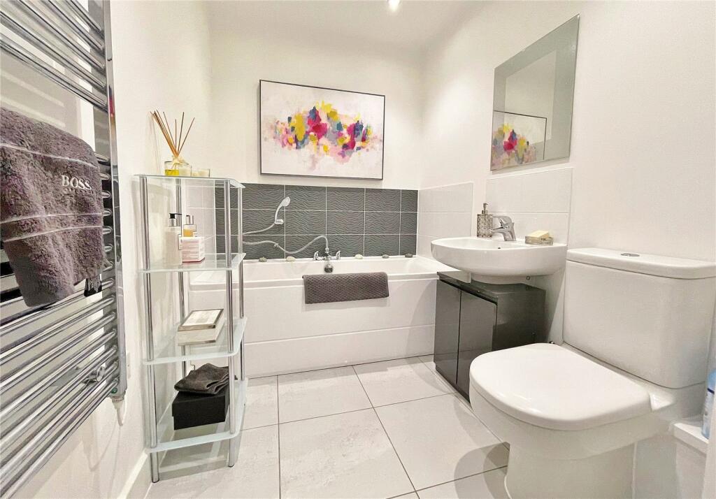 Additional image 7 of The Waterfront, Goring-by-Sea, Worthing, West Sussex, BN12