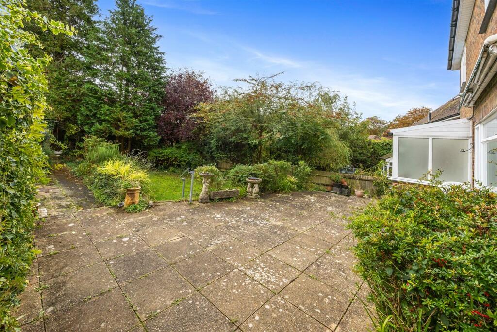 Additional image 25 of Surrenden Crescent, Surrenden, Brighton