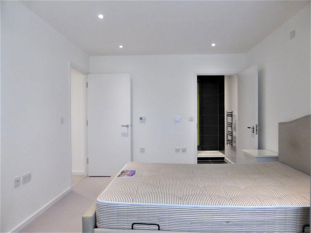 Additional image 12 of Embankment House - P1714