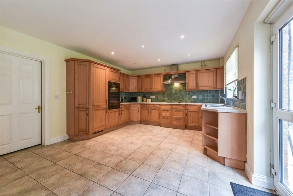 Additional image 6 of Hunters Mews, Fontwell