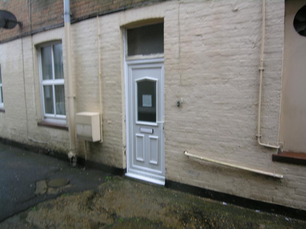 3 bedroom Second Floor Flat in Bournemouth
