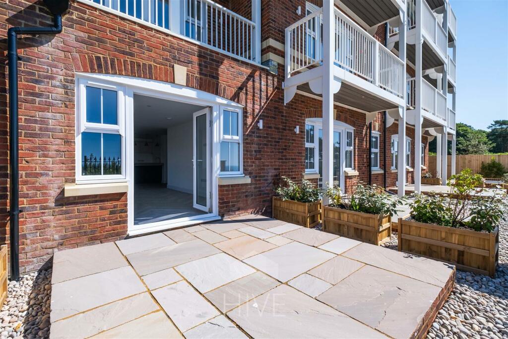 Additional image 8 of West Cliff Gardens, West Cliff, Bournemouth