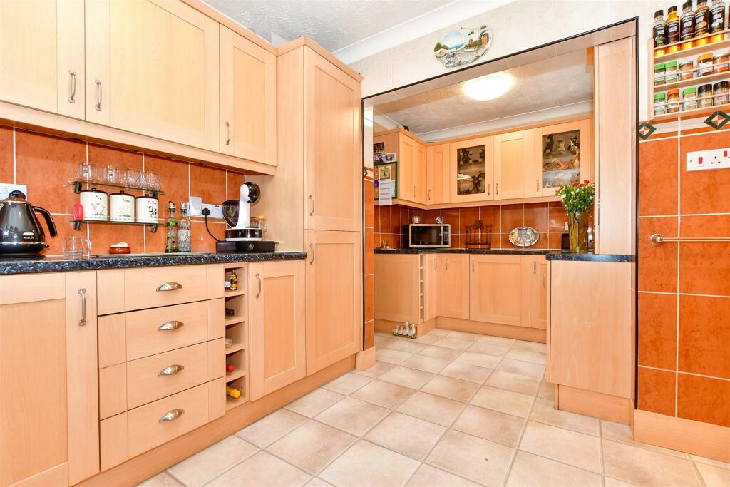 Additional image 16 of Grand Avenue, Littlehampton, West Sussex