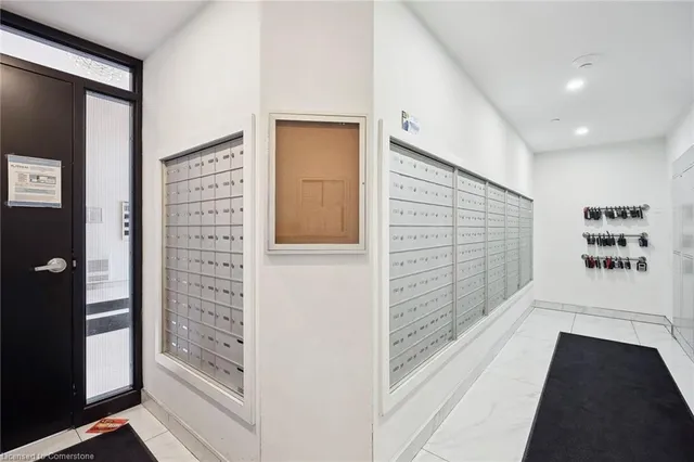 Additional image 37 of 15 Queen St S St Unit 2114