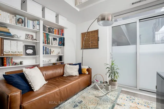 Additional image 21 of 6 Parkwood Ave Unit 401