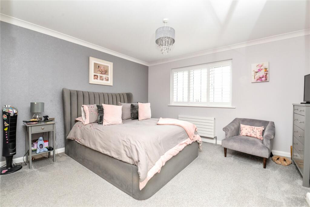 Additional image 9 of York Avenue, New Milton, Hampshire, BH25