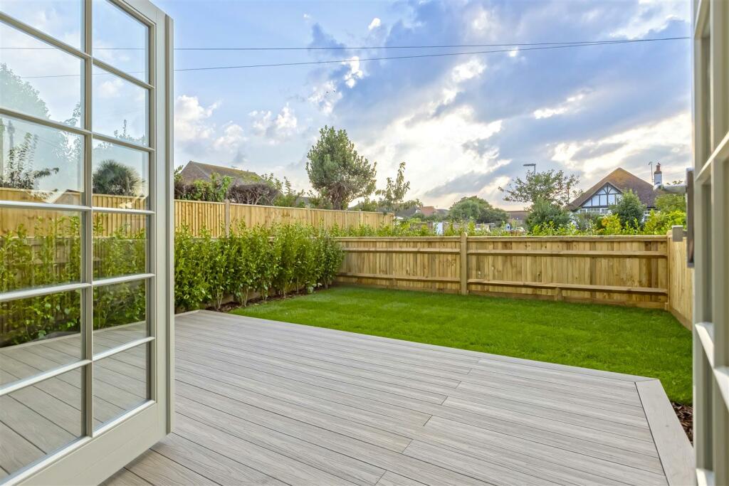 Additional image 28 of East Avenue, Goring-By-Sea, BN12 4DD