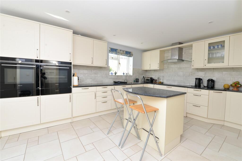 Additional image 2 of Beach Avenue, Barton on Sea, New Milton, Hampshire, BH25