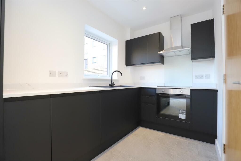 Additional image 2 of Neighbourhood, Bolton, BL1