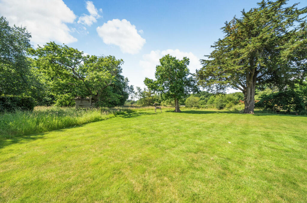 Additional image 21 of New Milton, Hampshire, BH25