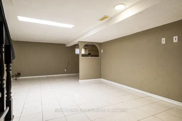 Additional image 23 of 136 Dundurn St