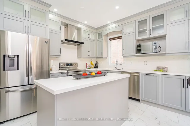 Additional image 11 of 5 Drummondville Dr