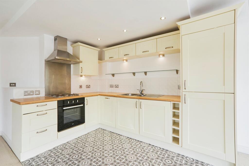 Additional image 5 of View Croft Road, Shipley