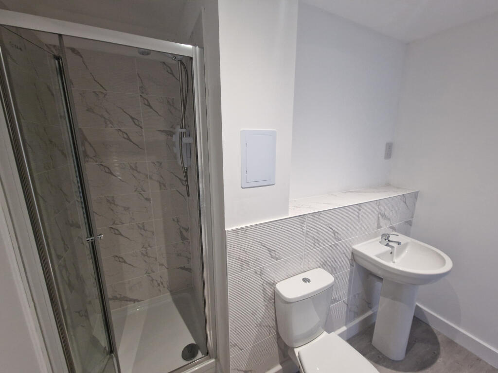 Additional image 13 of Bingley Rd, Bradford, West Yorkshire, BD9