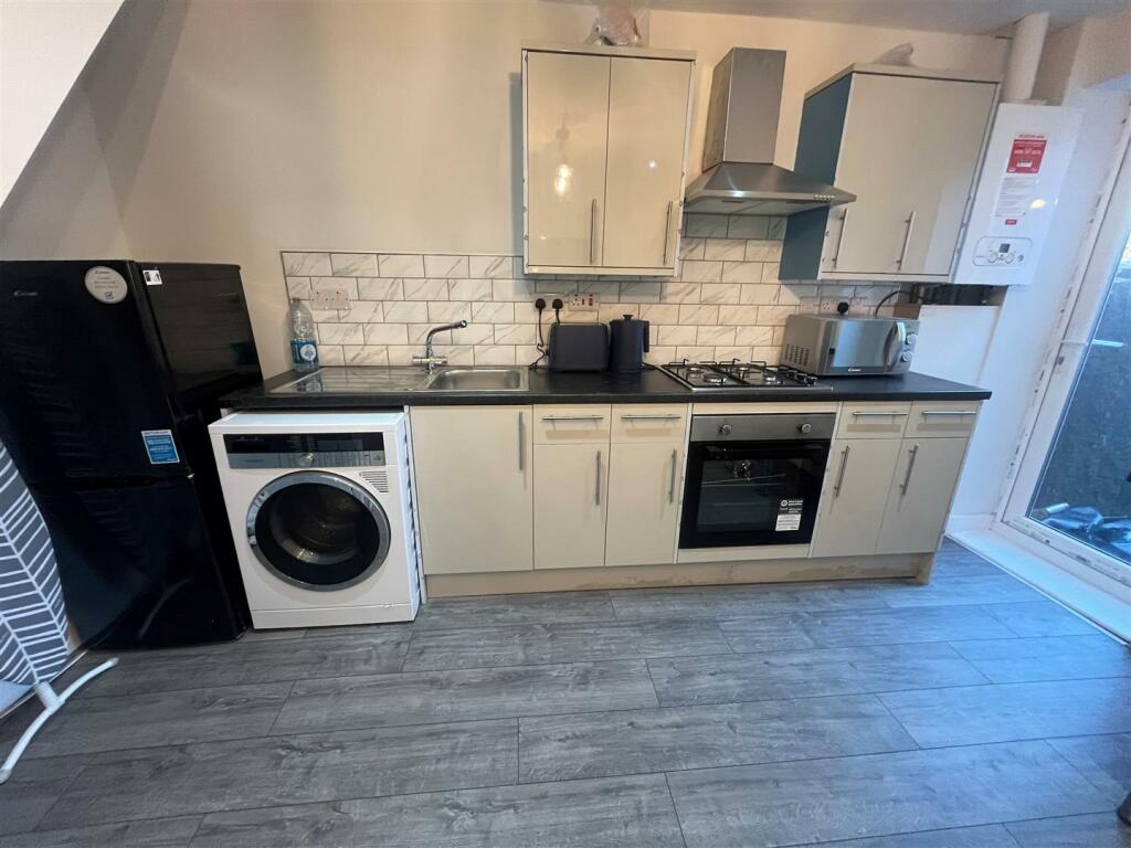 Additional image 17 of Bury Road, Bolton