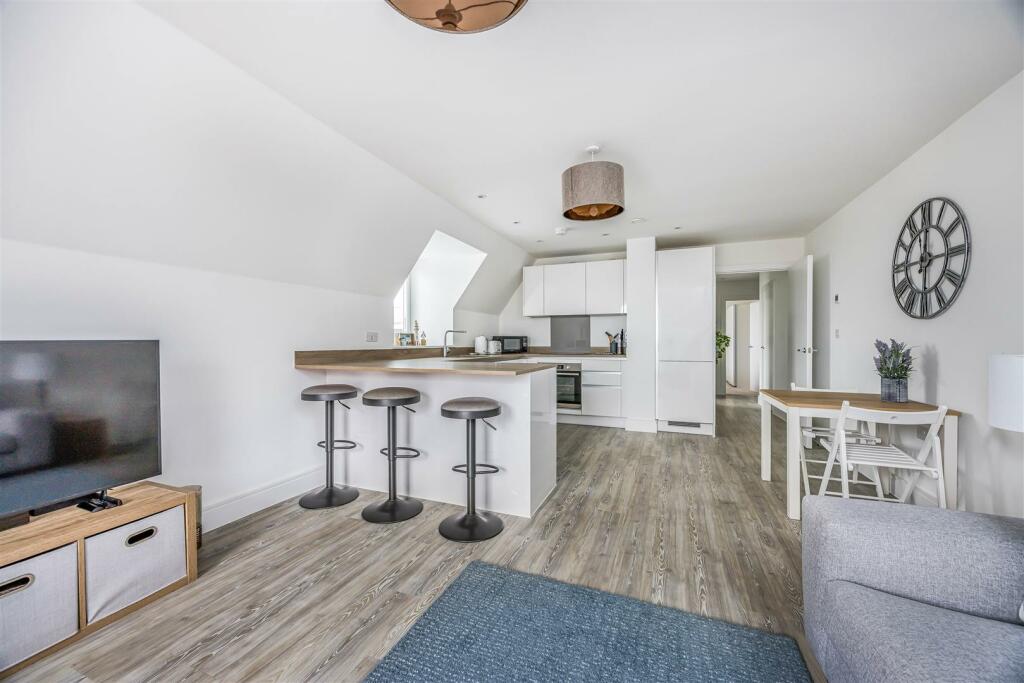 Additional image 10 of West Cliff Road, Bournemouth