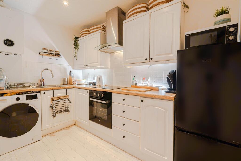 Additional image 5 of Lansdowne Road, Bournemouth