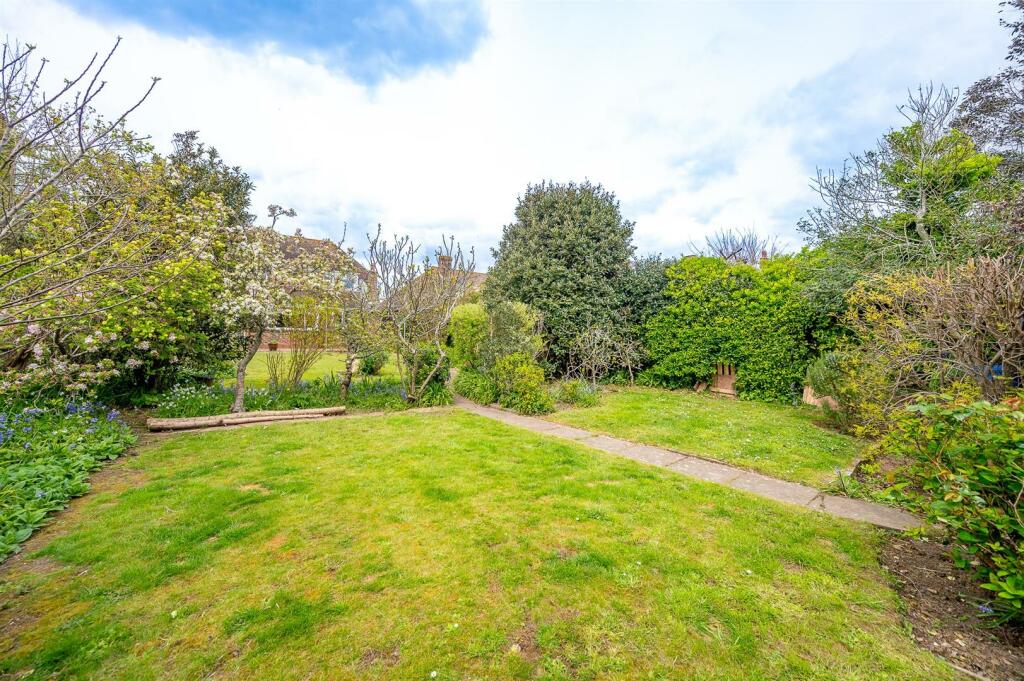 Additional image 26 of Sutton Avenue, Seaford